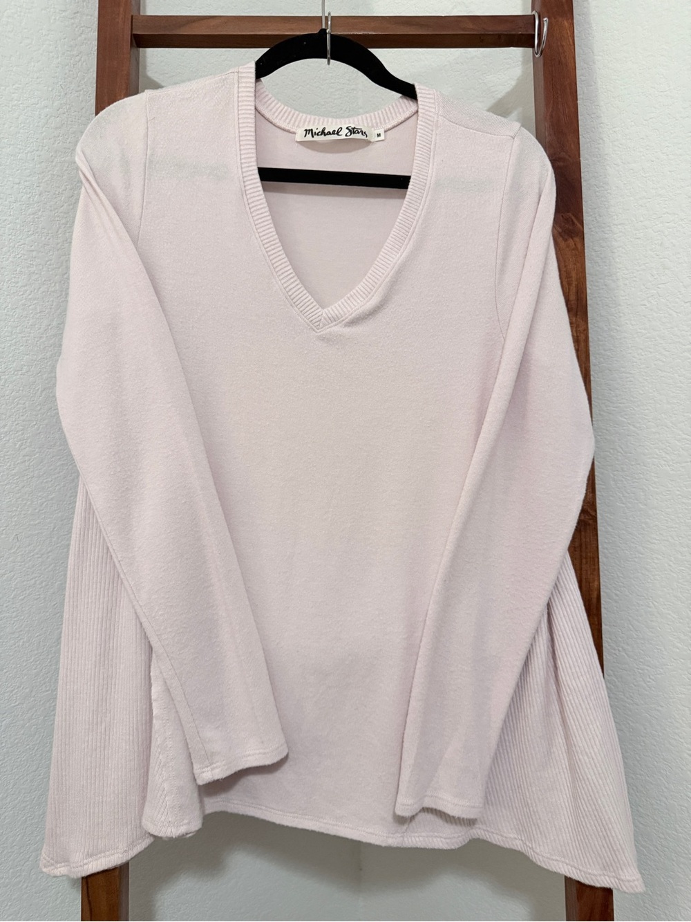 Michael Stars Light Pink V-Neck Relaxed Long Sleeve Sweater Top Size M